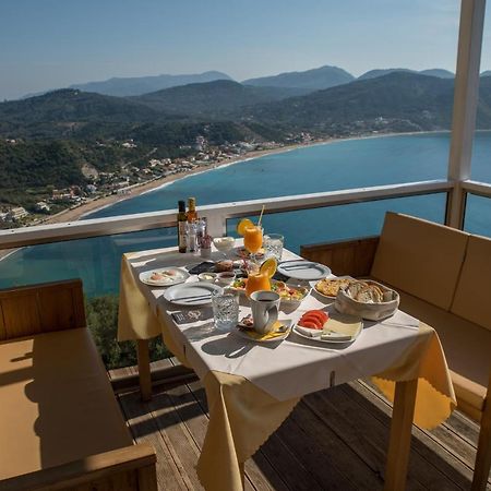 Porto Timoni Bed and Breakfast Afión Eksteriør billede